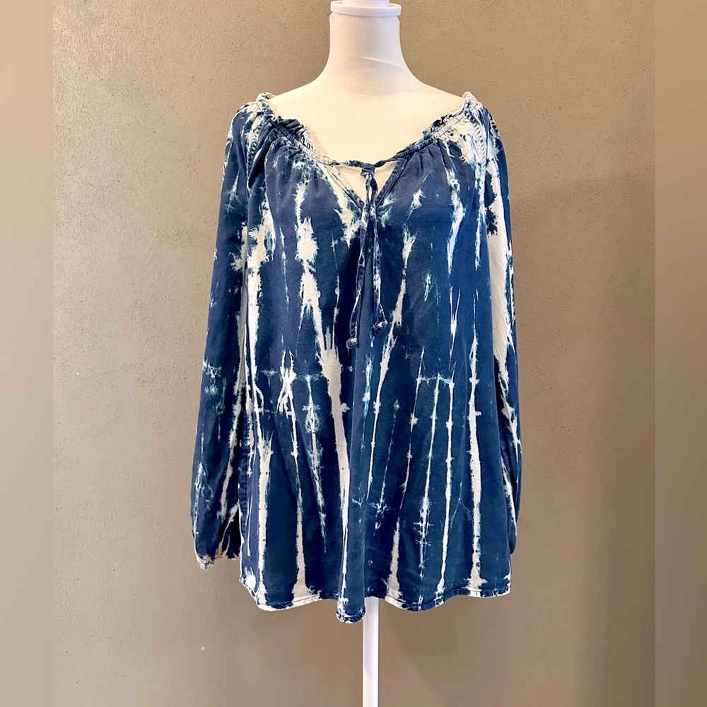 Blue and white tie dye blouse,size M, long sleeve, gathered elastic cuffs
